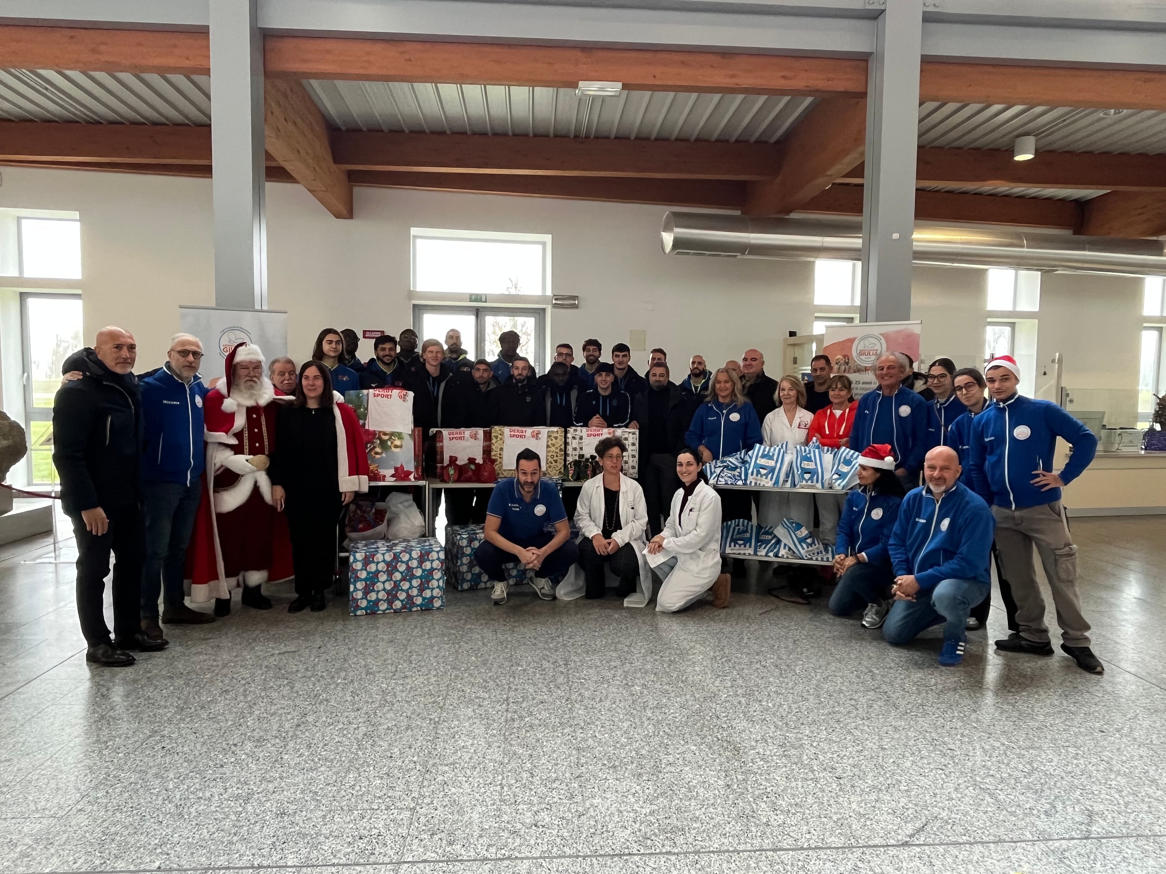SPAL, Adamant Ferrara Basket e Associazione "Giulia" presenti stamattina al reparto di pediatria di Cona