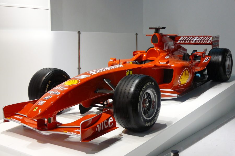 Monoposto di Formula 1 in pista