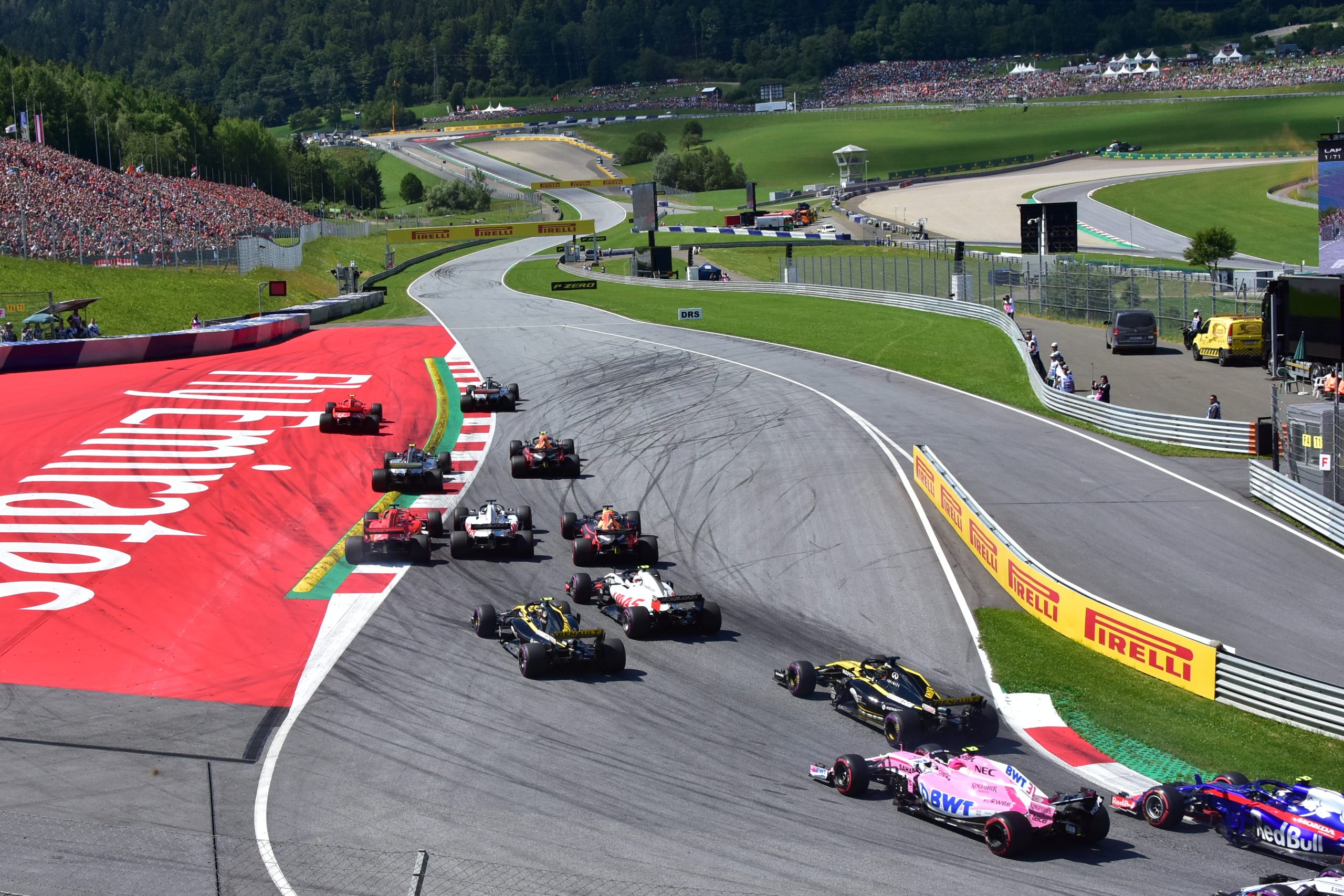 Monoposto di Formula 1 in pista