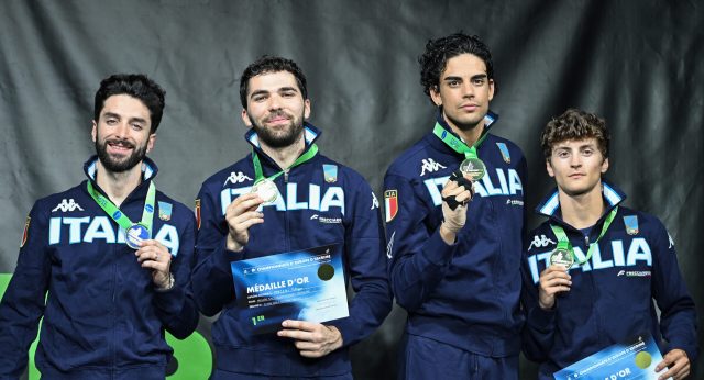 La squadra italiana di fioretto maschile agli Europei di Antony 2026