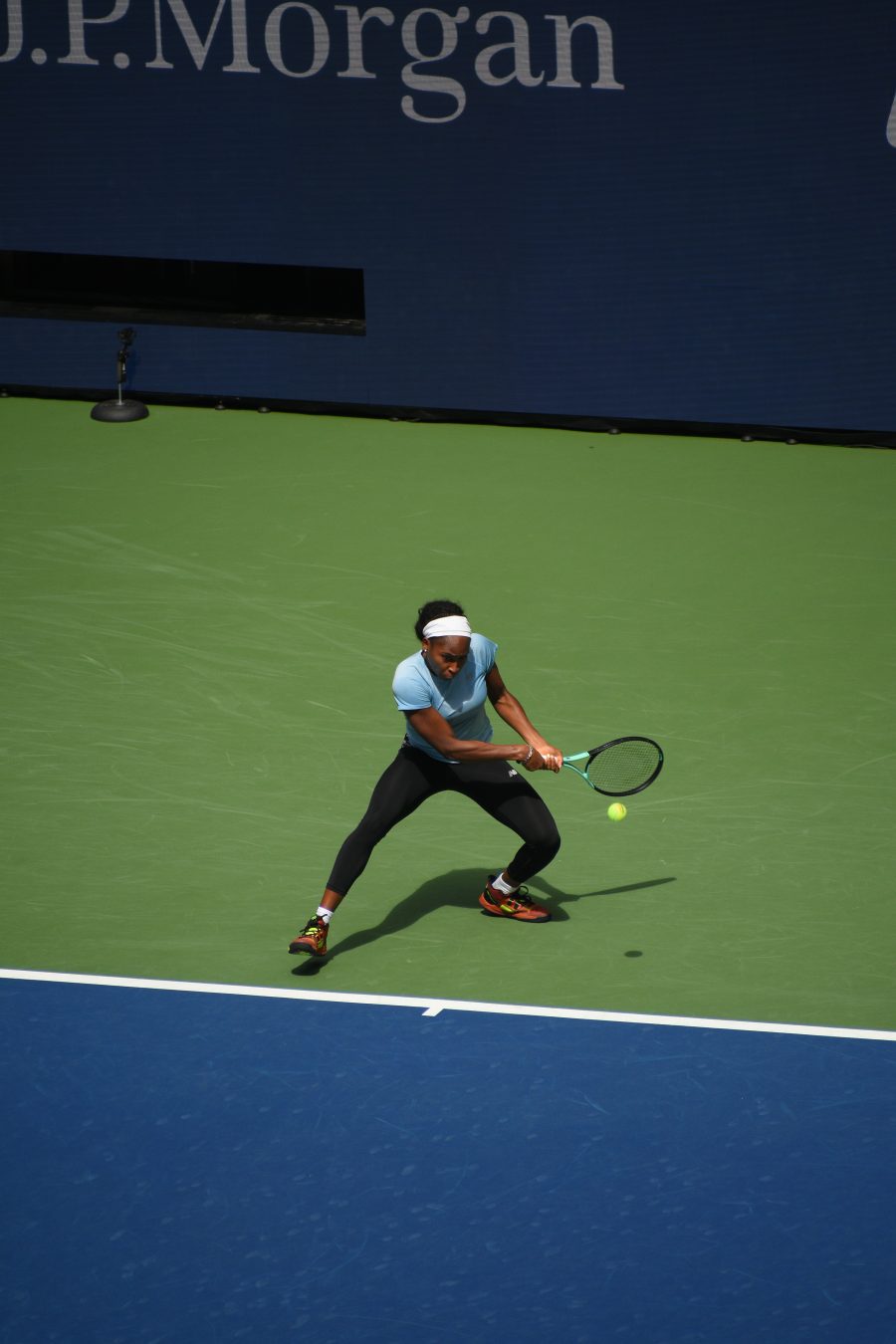 Coco Gauff durante un allenamento di tennis