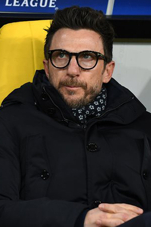 Eusebio Di Francesco in panchina durante una partita europea