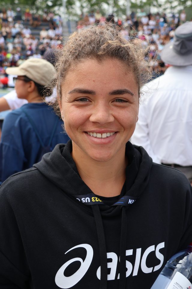 Jasmine Paolini in campo durante un match di tennis