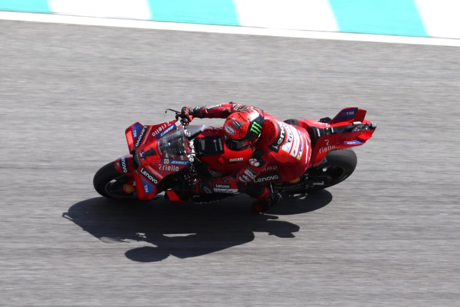 Francesco Bagnaia con la Ducati Lenovo nel Gran Premio della Malesia 2024