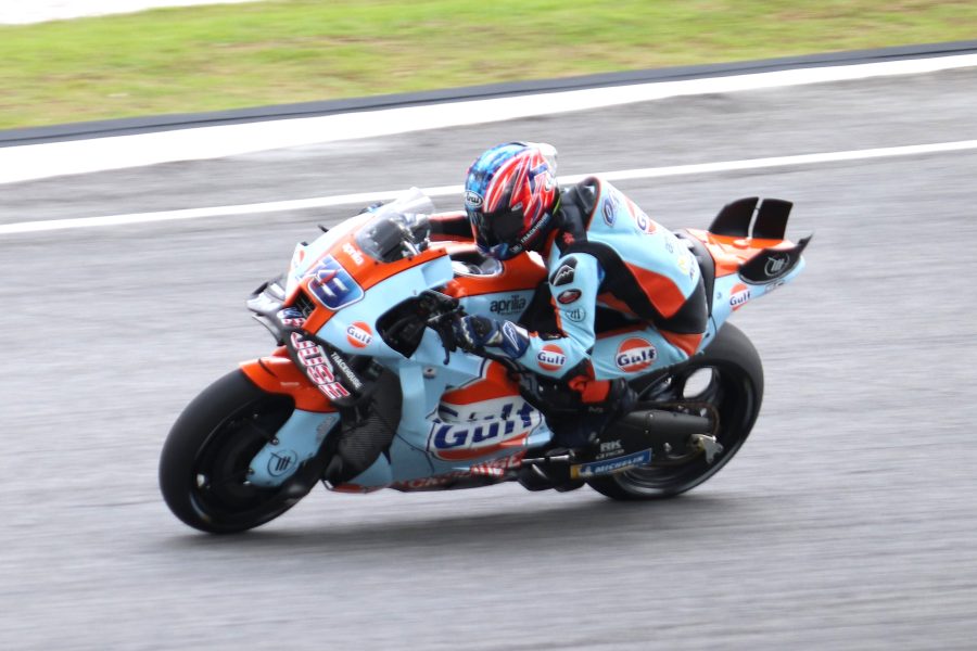 Ai Ogura in pista con la Trackhouse Aprilia