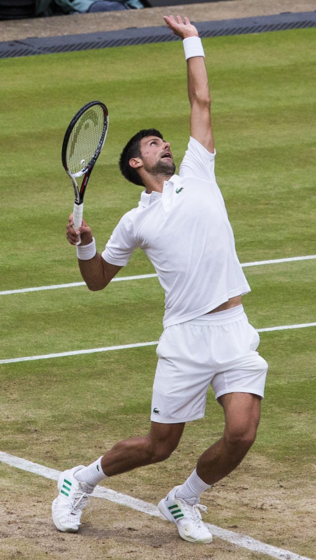 Novak Djokovic in campo a Wimbledon
