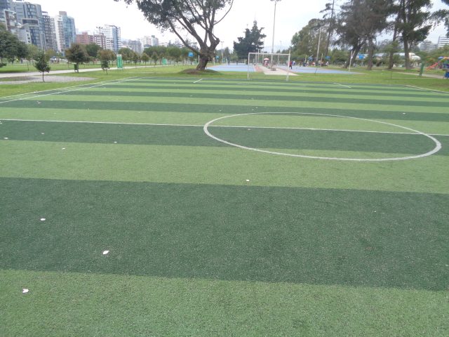 Giocatori di calcio durante una partita internazionale