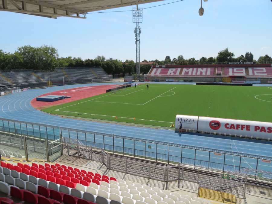Interno dello stadio Romeo Neri di Rimini visto dalla tribuna centrale