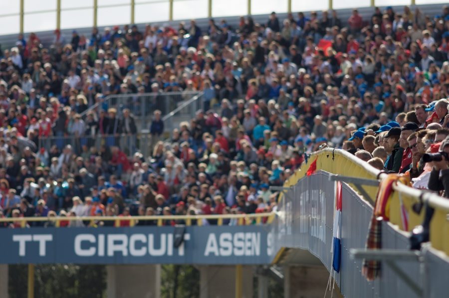 Tribuna del TT Circuit Assen durante un evento motoristico