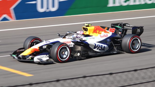 Liam Lawson in pista con la Racing Bulls nel 2026
