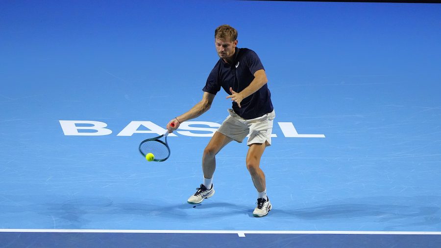 Alejandro Davidovich Fokina in azione durante un match ATP