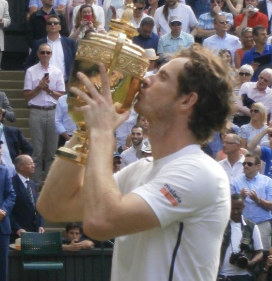 Andy Murray a Wimbledon dopo la vittoria del 2016