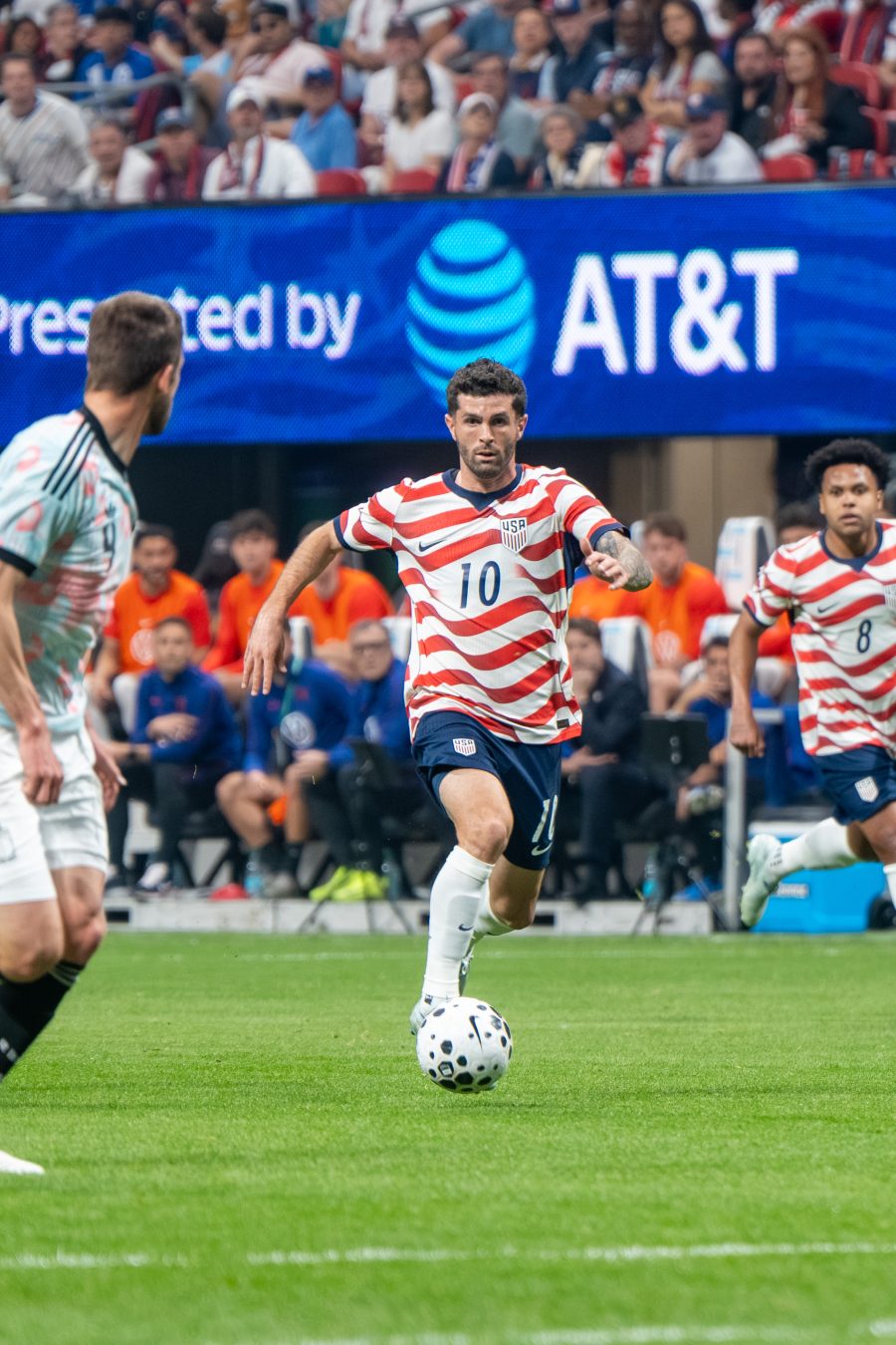 Christian Pulisic con la nazionale degli Stati Uniti contro il Belgio