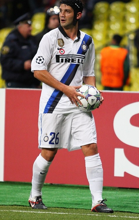 Cristian Chivu con la maglia dell Inter