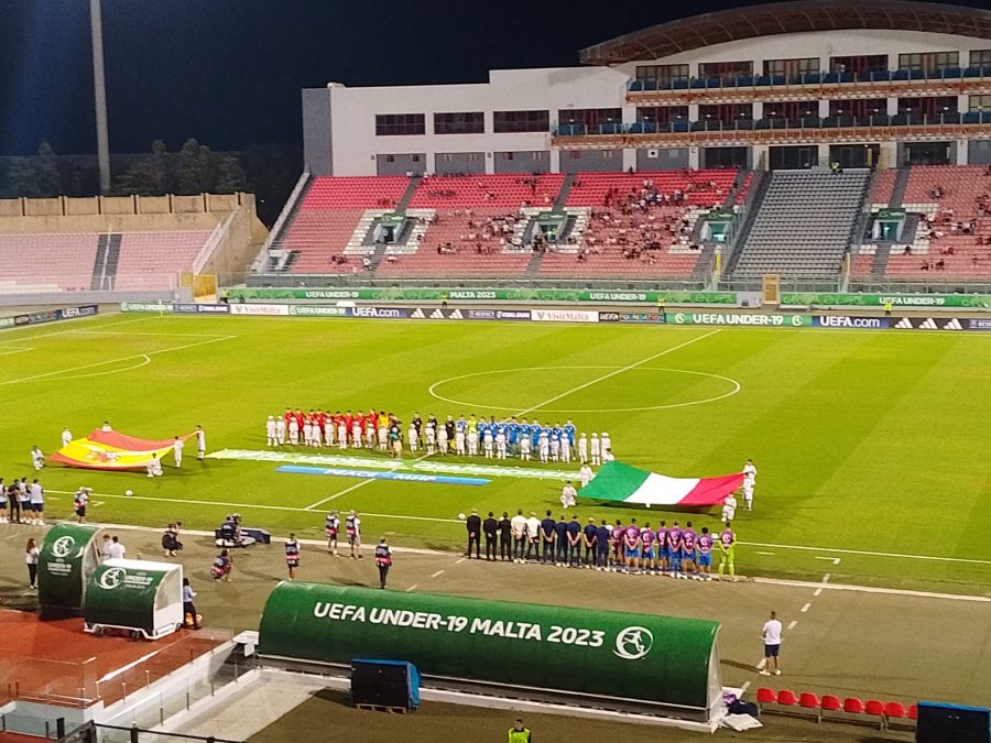 Giocatori della Spagna Under 19 in campo durante un Europeo di categoria