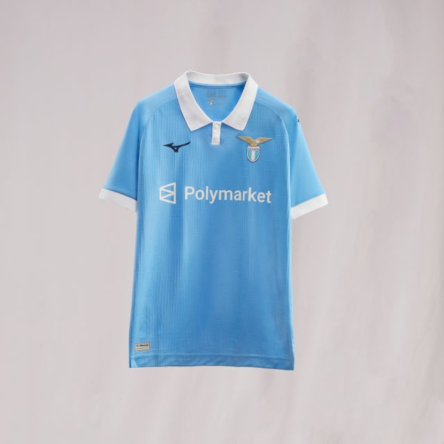 La nuova maglia Home della Lazio 2026/27 firmata Mizuno