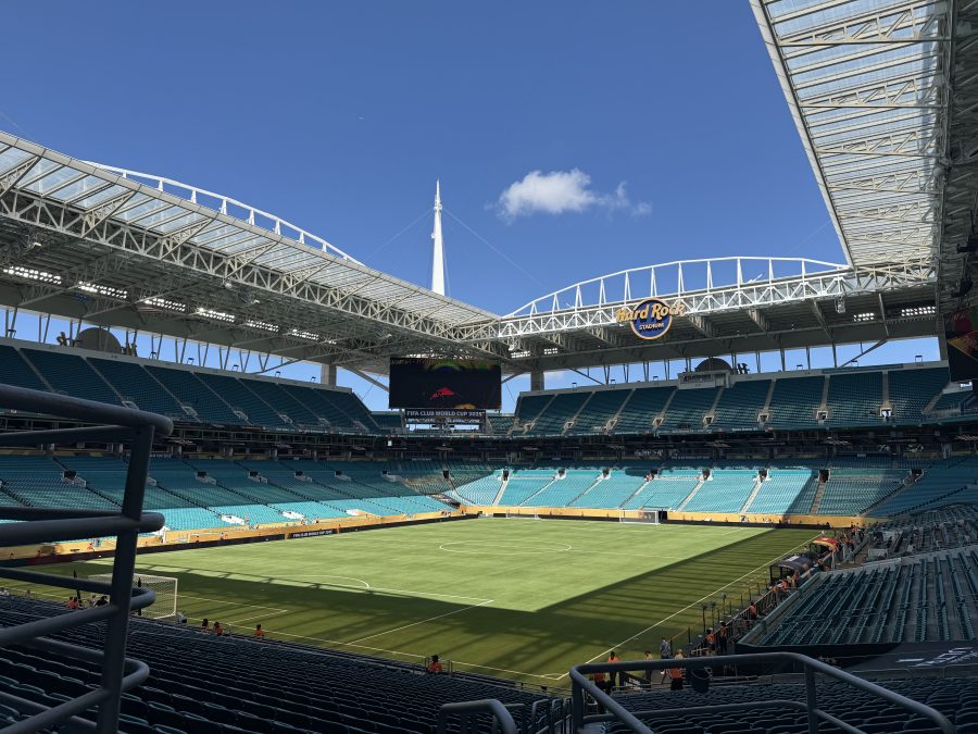 Il Miami Stadium configurato per una partita internazionale di calcio