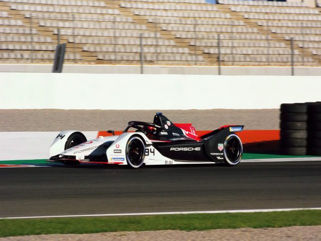 Pascal Wehrlein con la Porsche Formula E durante un test a Valencia