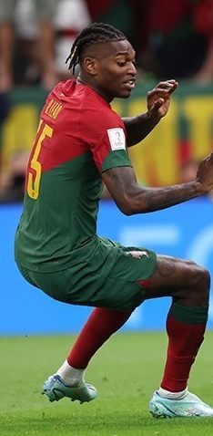 Rafael Leao in campo con la nazionale portoghese
