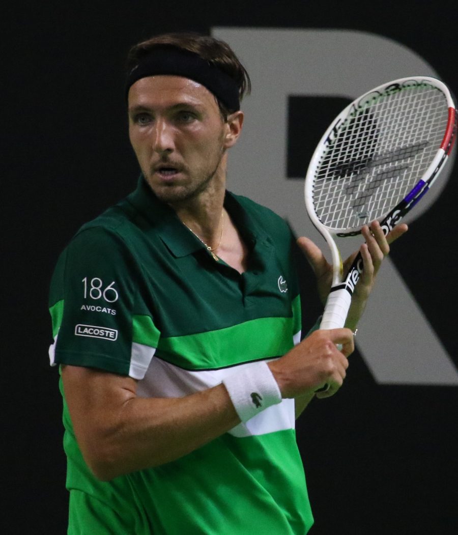 Arthur Rinderknech durante un match di tennis