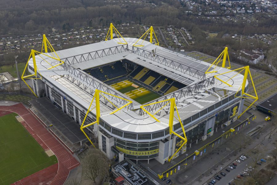 Esterno del Signal Iduna Park di Dortmund