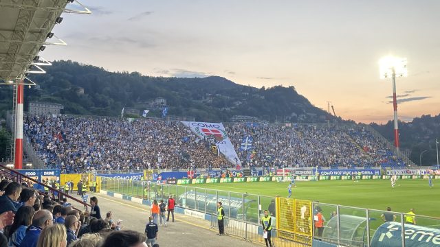 Lo stadio Giuseppe Sinigaglia di Como durante una partita