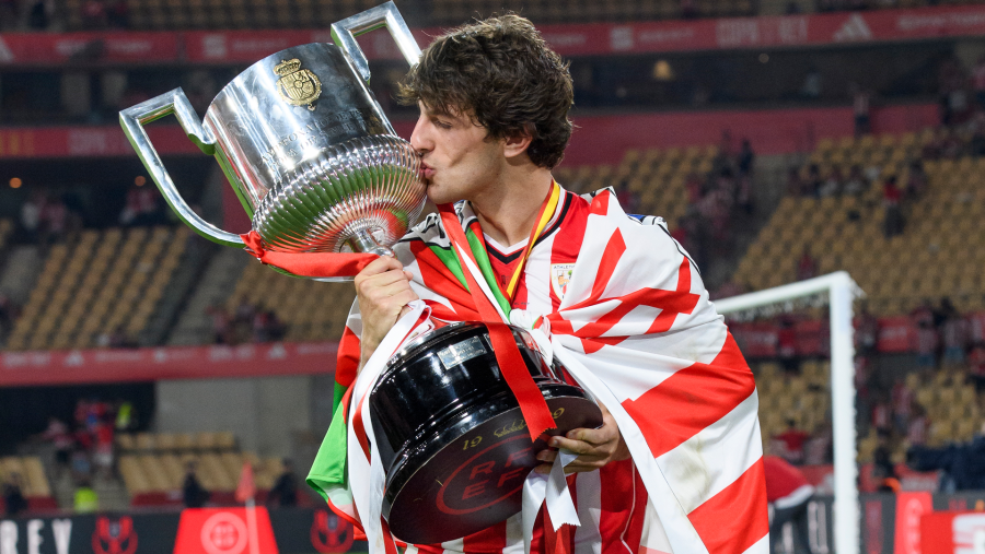 Unai Gomez in grafica ufficiale Athletic Club prima del trasferimento all Udinese