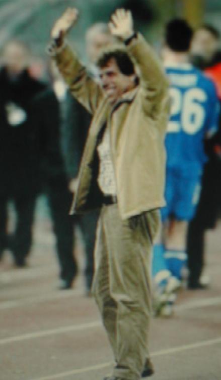 Gianfranco Zola con la maglia del Cagliari