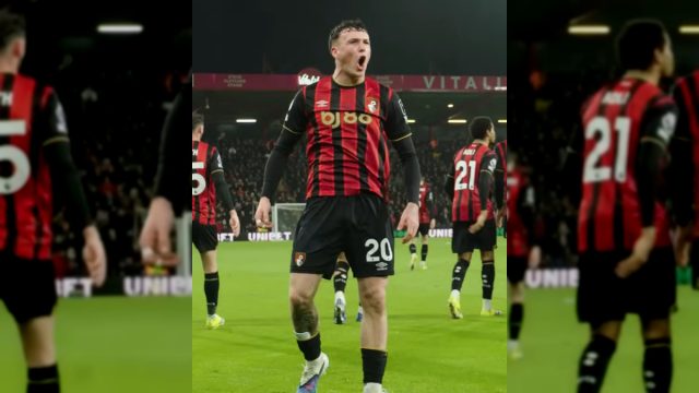 Alex Jimenez esulta con la maglia del Bournemouth