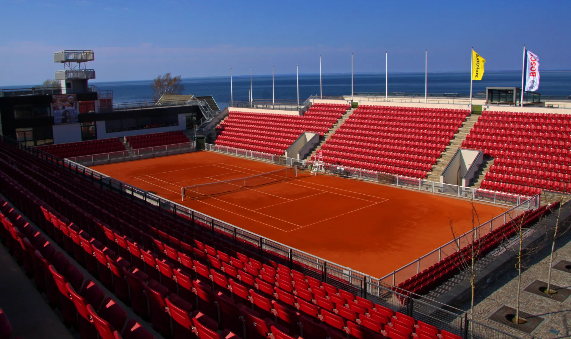 Il campo centrale del torneo ATP di Bastad