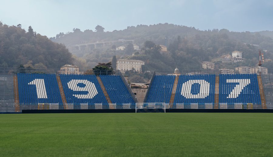 Tribuna dello Stadio Giuseppe Sinigaglia con seggiolini Como 1907