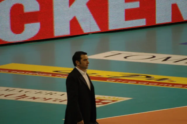 Ferdinando De Giorgi durante una partita di volley