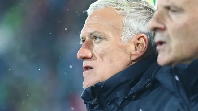Didier Deschamps durante una partita della Francia