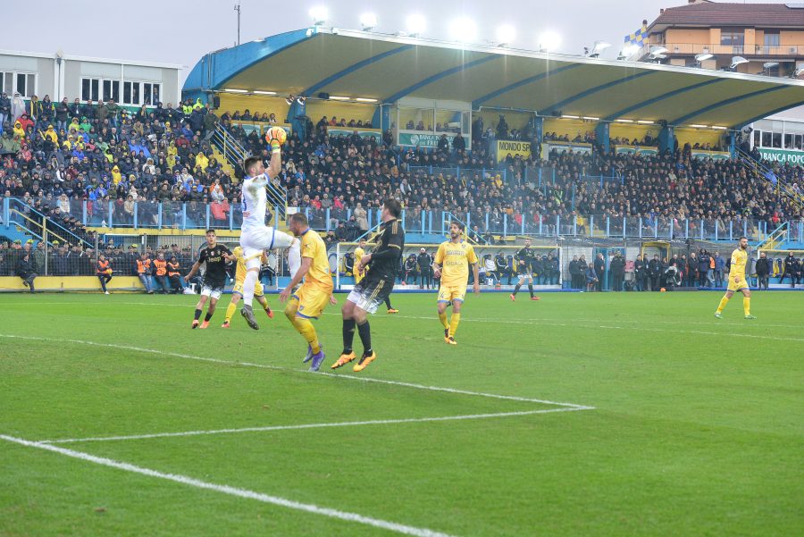 Paulo Dybala in area durante Frosinone Juventus