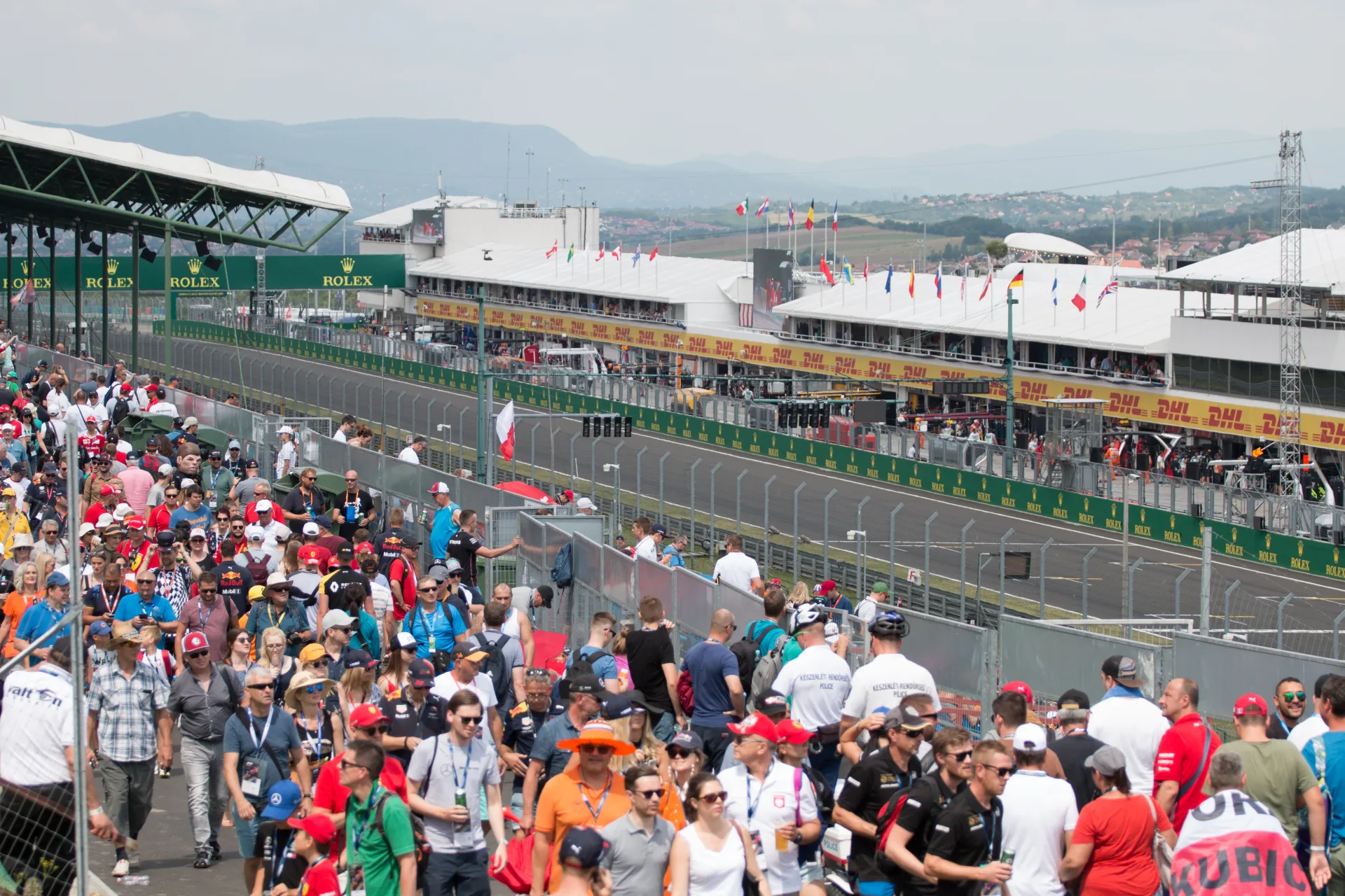 Rettifilo e pit lane dell Hungaroring nel weekend del Gran Premio d Ungheria