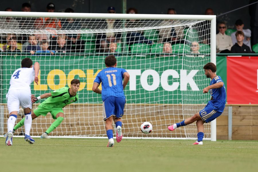 Gli Azzurrini dell'Italia Under 19 in campo durante l'Europeo di categoria
