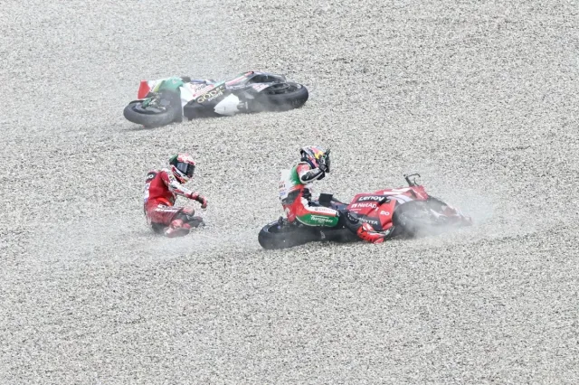 Johann Zarco in pista con la Honda LCR in MotoGP
