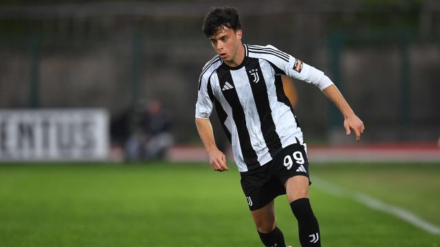 Alessandro Pietrelli con la maglia della Juventus Next Gen