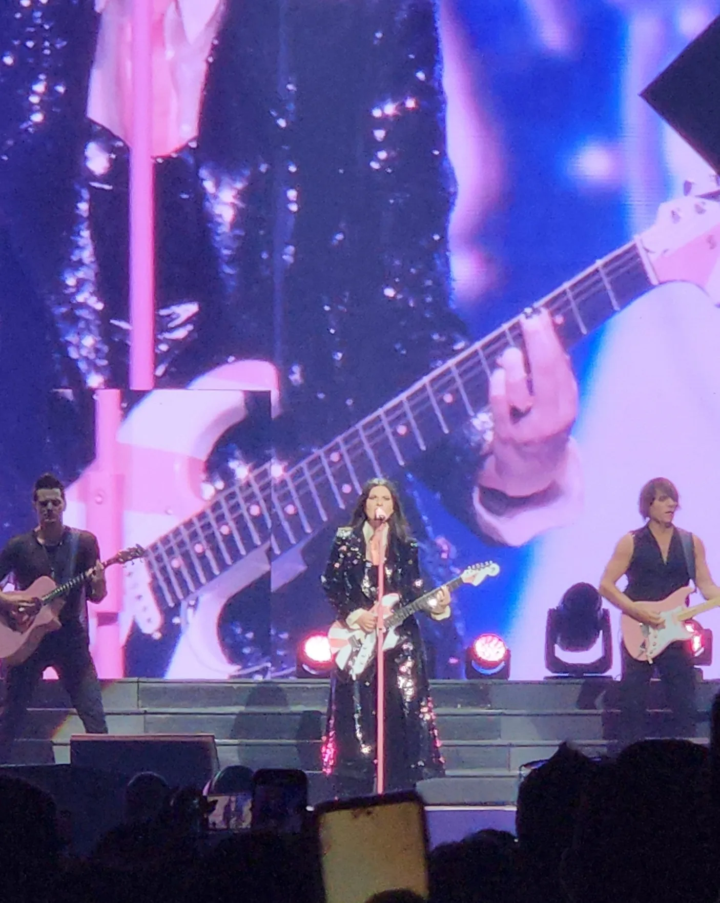 Laura Pausini in concerto, tra le protagoniste della cerimonia mondiale