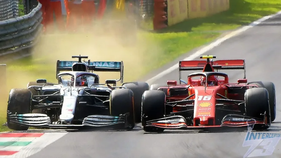 Charles Leclerc sulla Ferrari in azione durante un Gran Premio di Formula 1