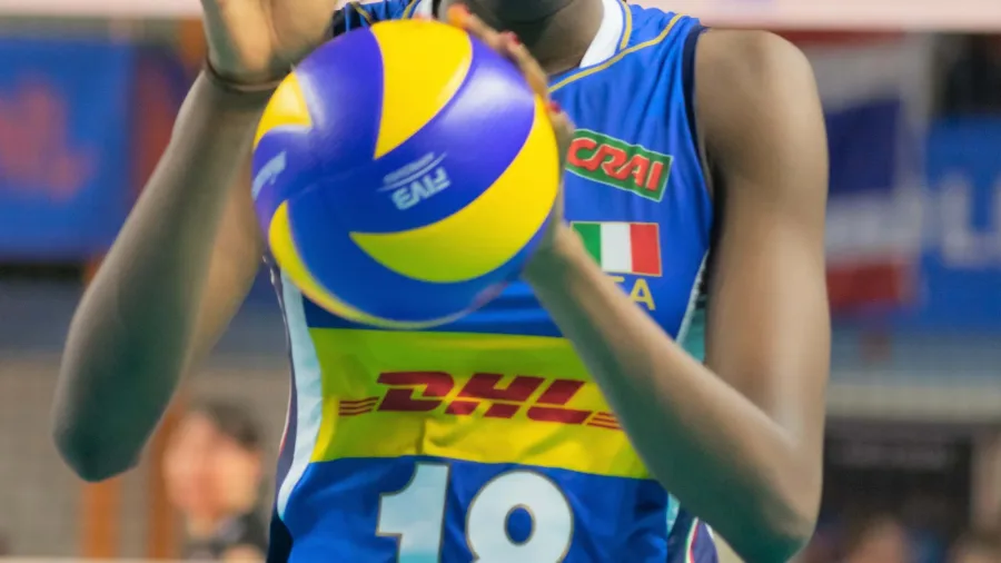 Paola Egonu con la maglia dell Italia durante una partita di volley