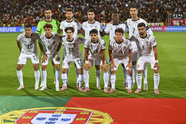 La nazionale del Portogallo schierata prima di una partita