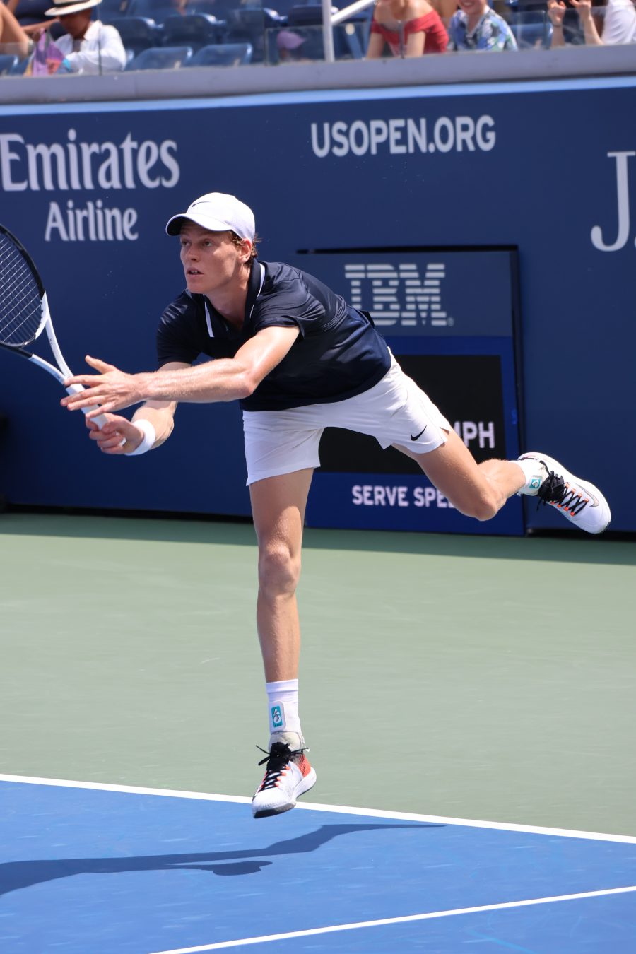 Jannik Sinner in azione agli US Open 2024