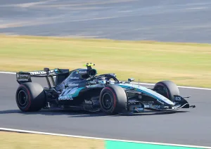 Kimi Antonelli al volante della Mercedes in Formula 1