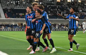 Atalanta esulta dopo il gol contro il Sassuolo
