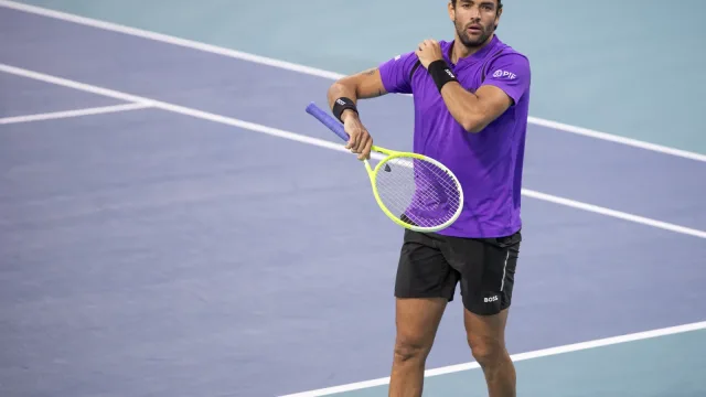 Matteo Berrettini in campo sul cemento al Miami Open