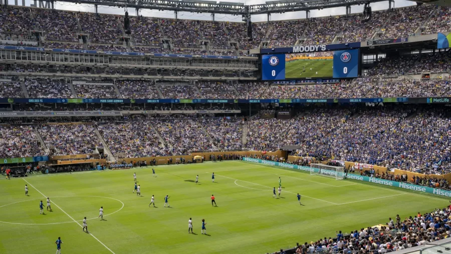 Chelsea in campo durante una partita internazionale al MetLife Stadium
