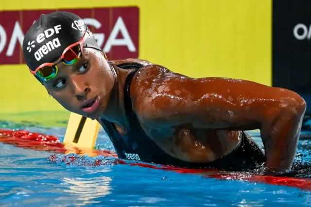 Sara Curtis in vasca agli Europei di nuoto 2026 prima della finale dei 100 stile libero