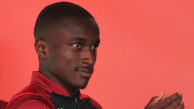 Moussa Diaby con la tuta del Bayer Leverkusen, nome tornato nel radar dell Inter