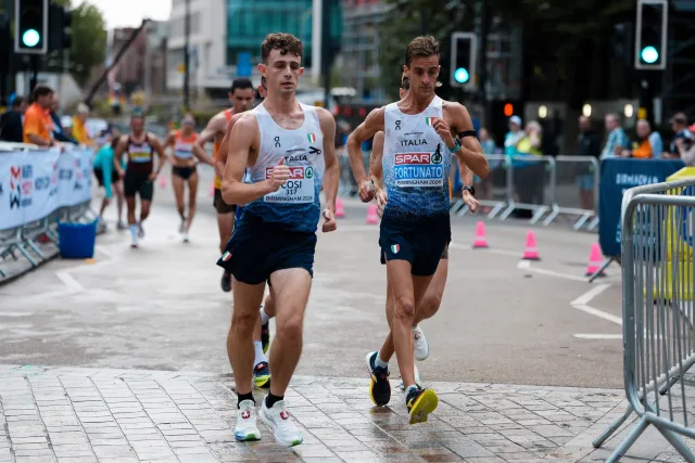 Andrea Cosi e Francesco Fortunato in gara nella mezza maratona di marcia agli Europei di Birmingham 2026
